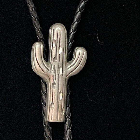 Ege Pewter Western Bolo Tie Cactus Silver Cowgirl Cowboy - Picture 1 of 4